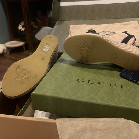 Black Gucci gently used espadrilles size 40(10) - Picture 11 of 13